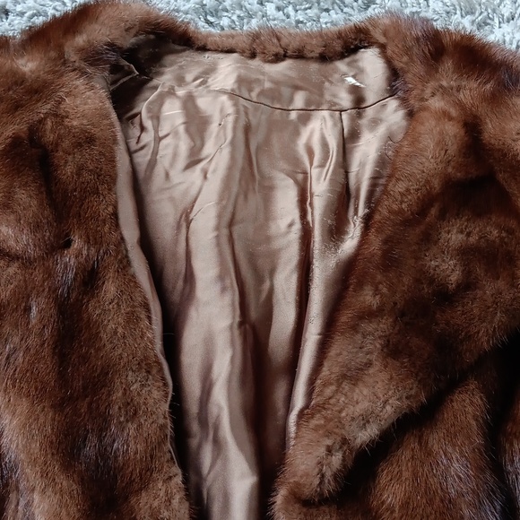 Elegant Vintage Mink  Brown Fur Coat - Picture 2 of 5